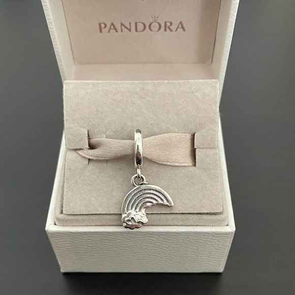 Pandora rainbow of love charm - Picture 2 of 4